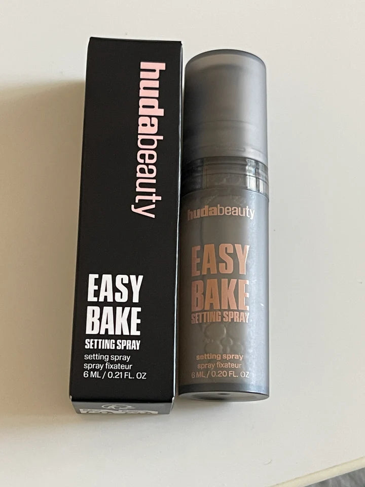 HUDA BEAUTY Easy Bake Blurring Setting Spray with 16-Hour Wear