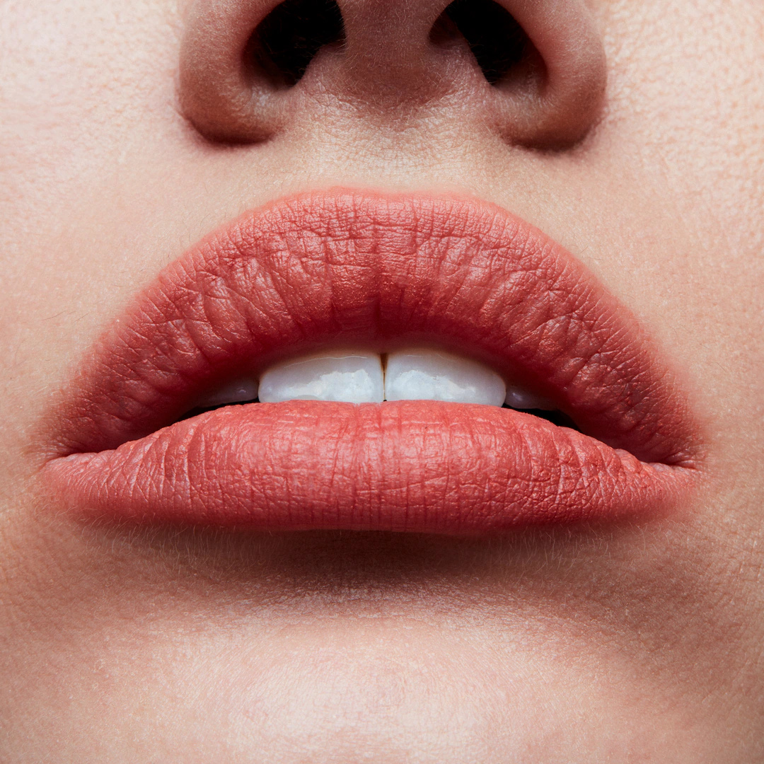 MAC - Powder Kiss Lipstick