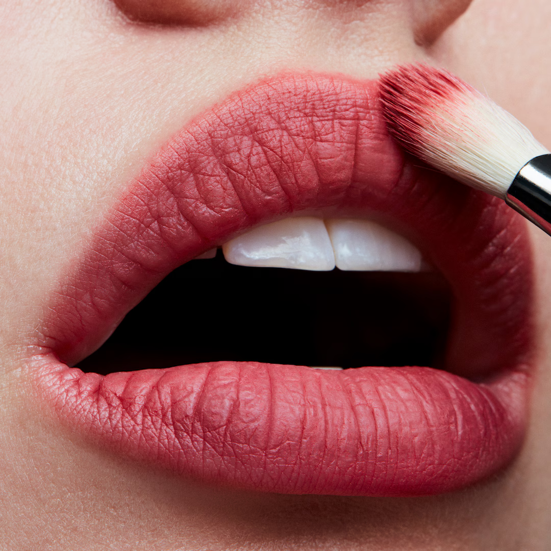 MAC - Powder Kiss Lipstick