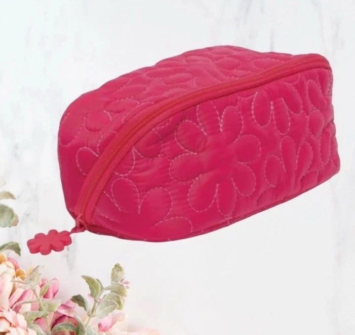 Benefit Cosmetics - Beauty Pouch & Makeup Essentials Bundle