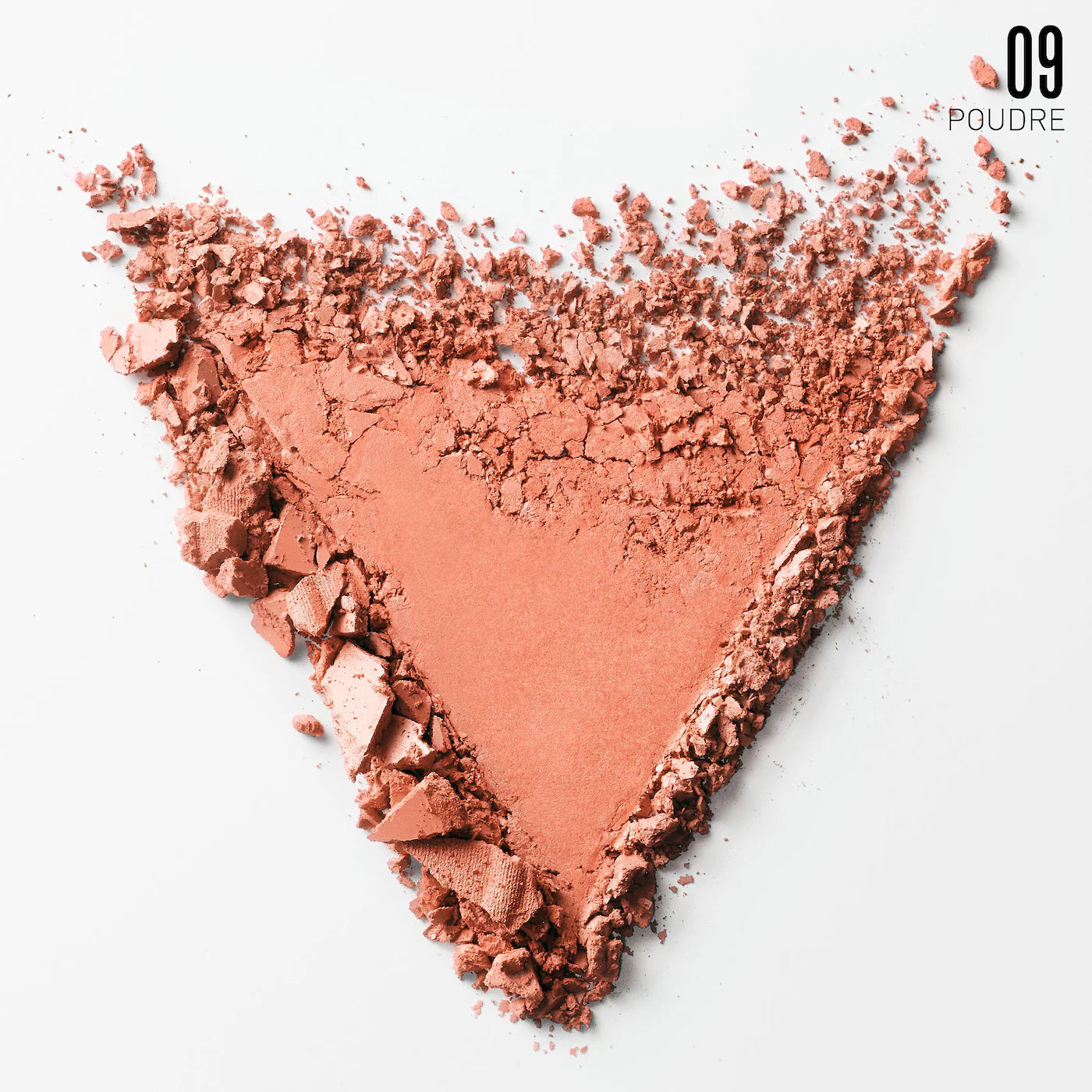 09 Poudre - soft nude pink with light reflecting pearls / 3.6 g