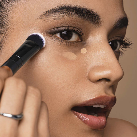 ELF Cosmetics - Tap & Blend Concealer Brush