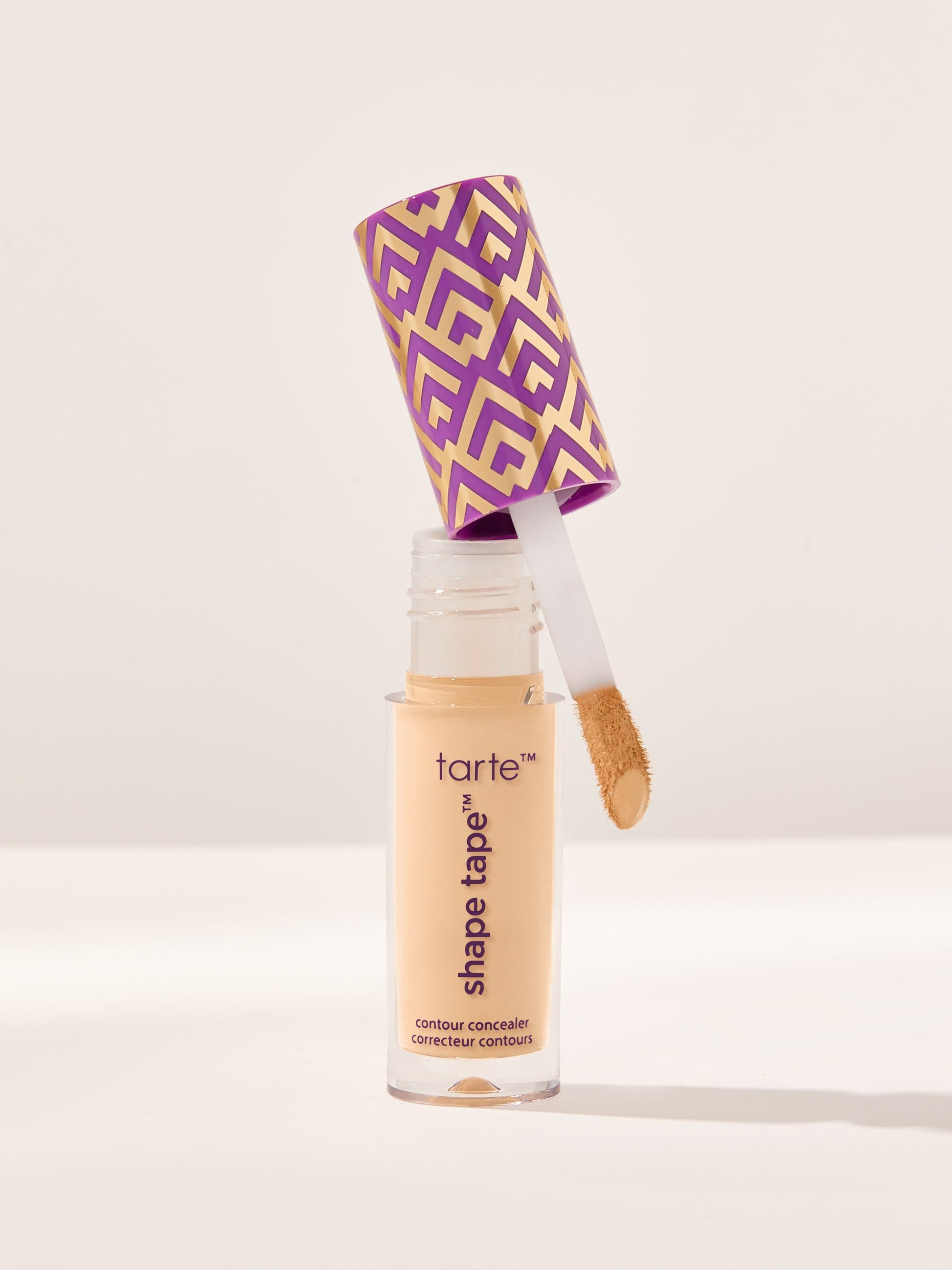 22N Light Neutral (light skin with a balance of warm & cool undertones) / Travel Size 0.03 oz / 1 ml
