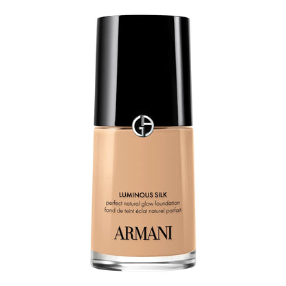Armani Beauty - Luminous Silk Natural Glow Blurring Foundation.