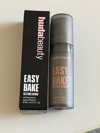 HUDA BEAUTY  Easy Bake Blurring Setting Spray with 16-Hour Wear