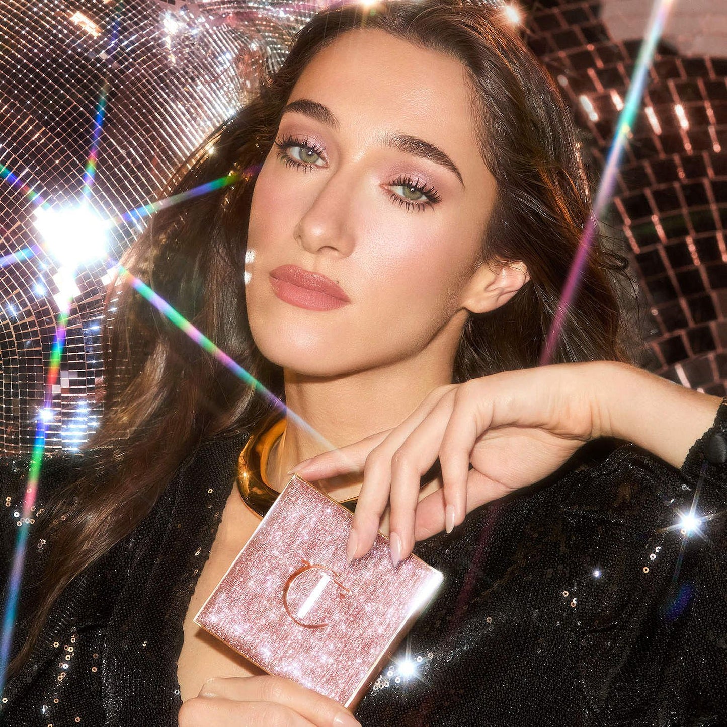 Charlotte Tilbury - Instant Look In A Makeup Palette