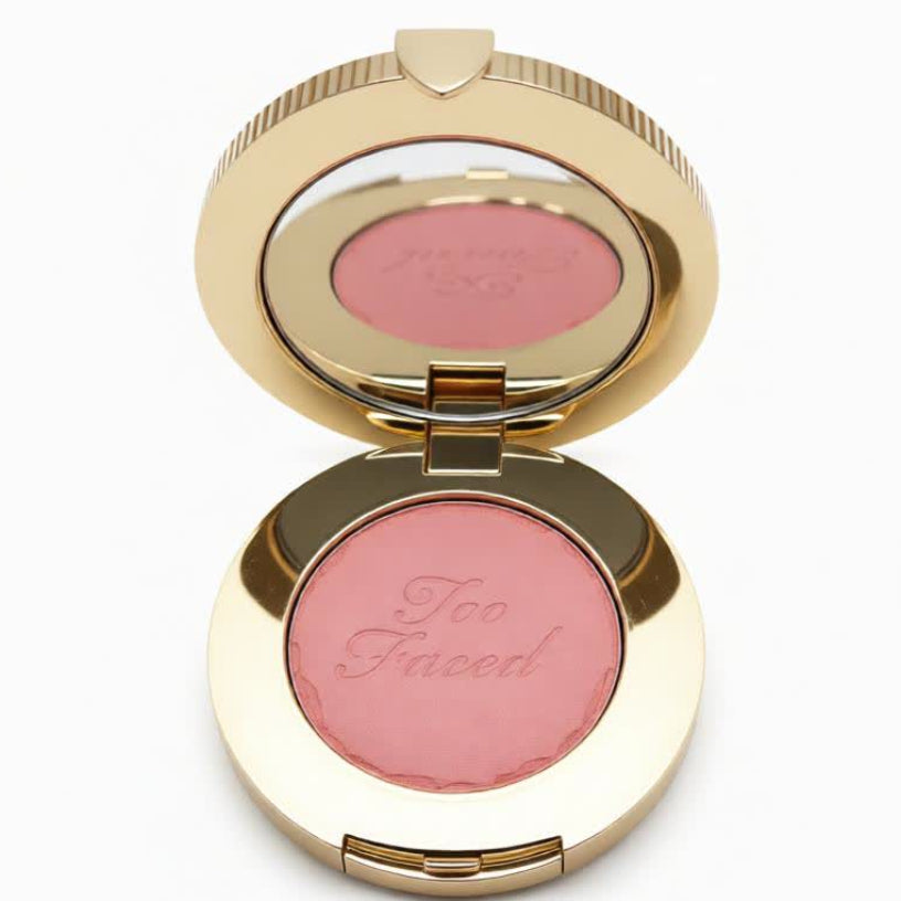 Too Faced - Cloud Crush Blurring Powder Blush