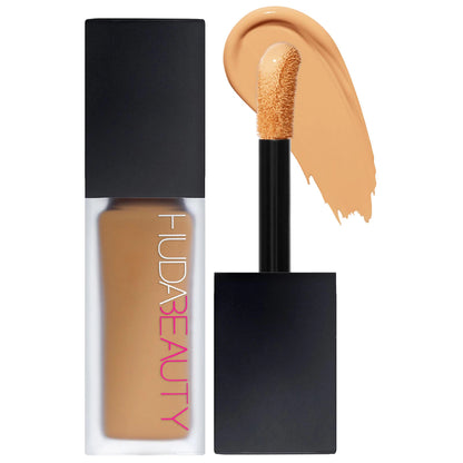 Huda Beauty - #FauxFilter Luminous Matte Concealer