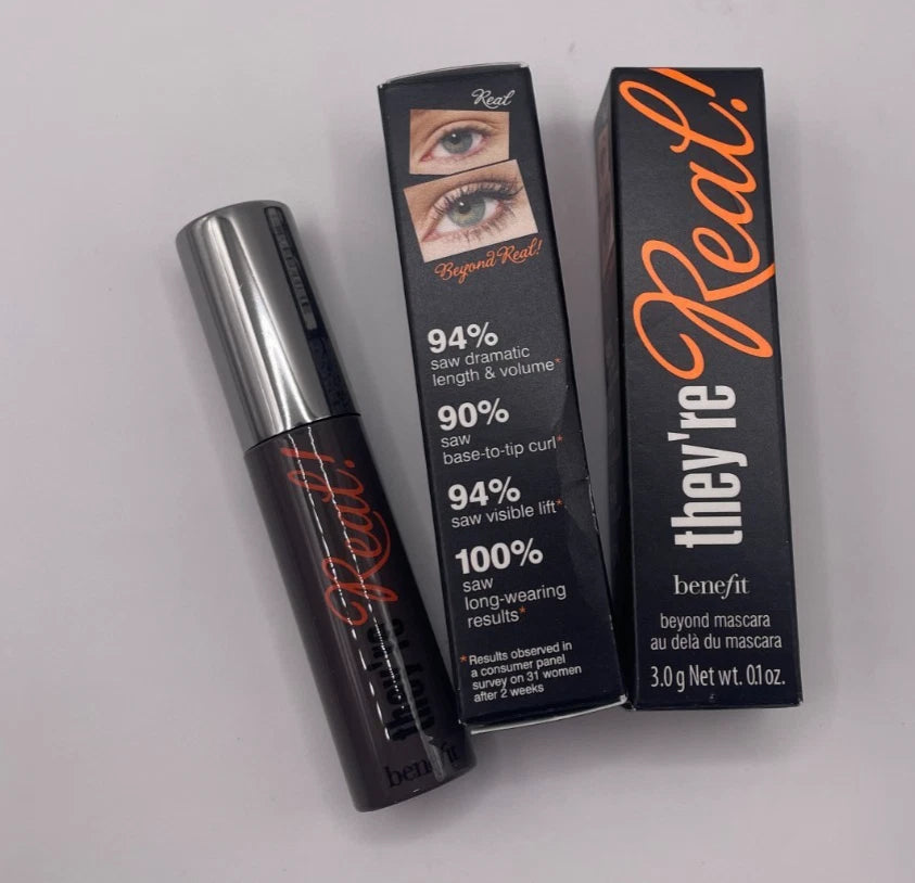 Benefit Cosmetics - Beauty Pouch & Makeup Essentials Bundle