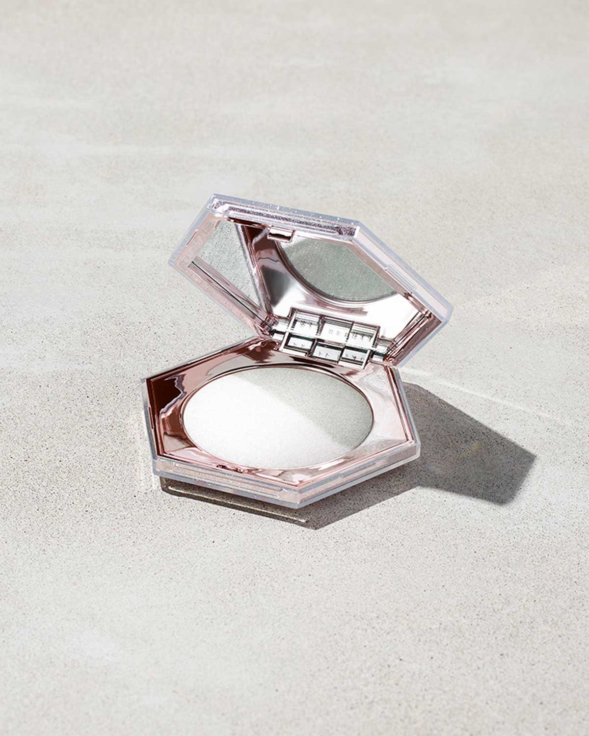 Fenty Beauty - Diamond Bomb All-Over Diamond Veil