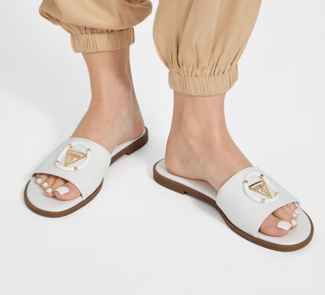 GUESS FACTORY Magnify Faux-Leather Beach Slides