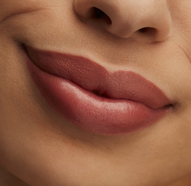 MAC - Lustreglass Sheer-Shine Lipstick